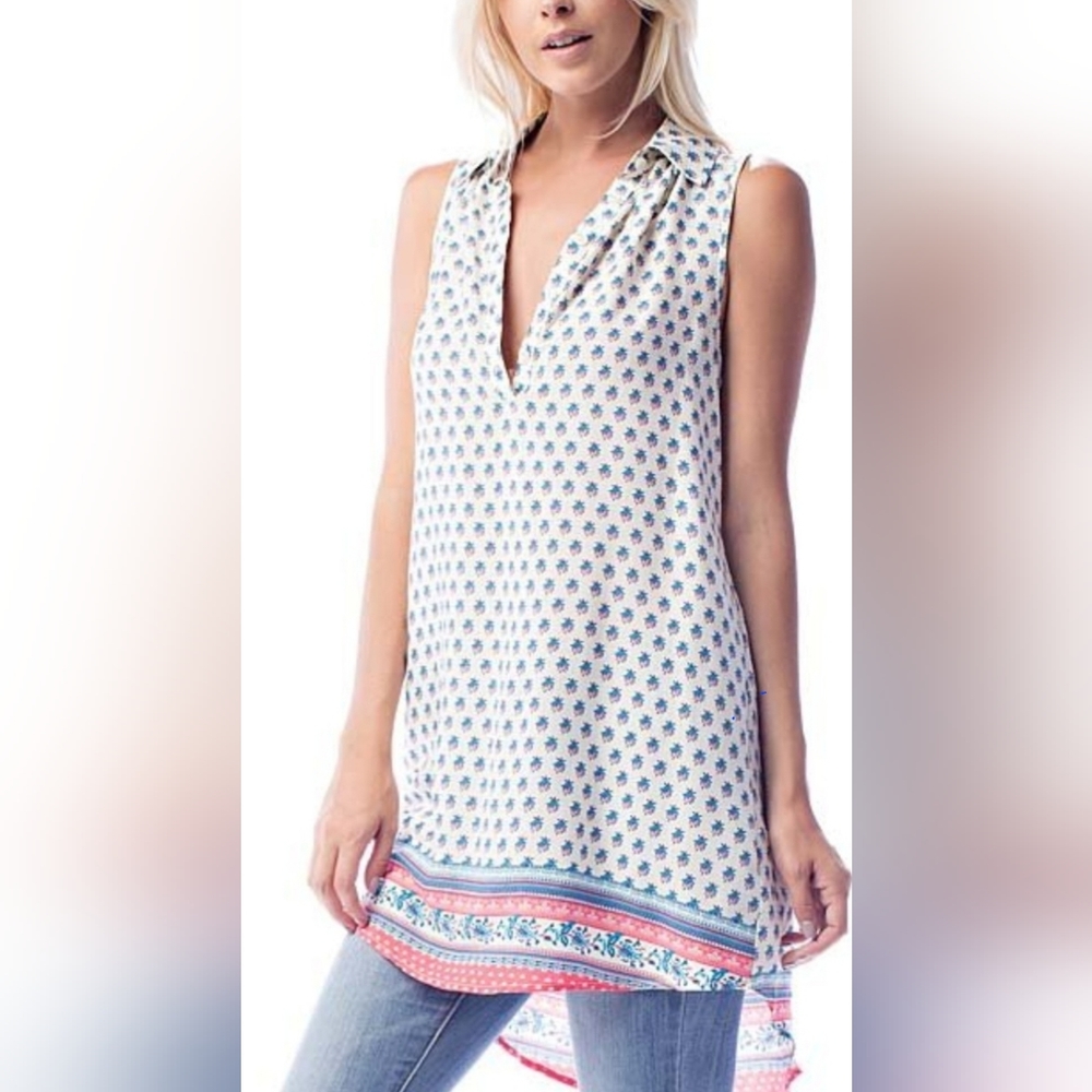 White & Blue Scarf-Print V-Neck Tunic Women